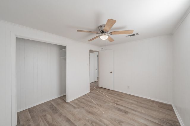 227 S Justin Avenue, Dallas, TX 75211