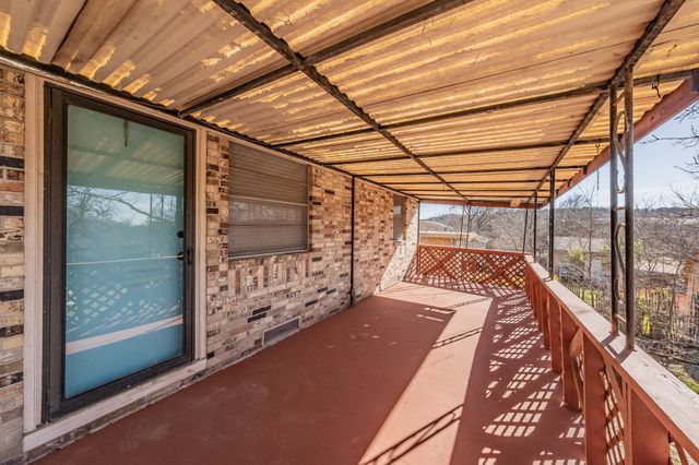 227 S Justin Avenue, Dallas, TX 75211