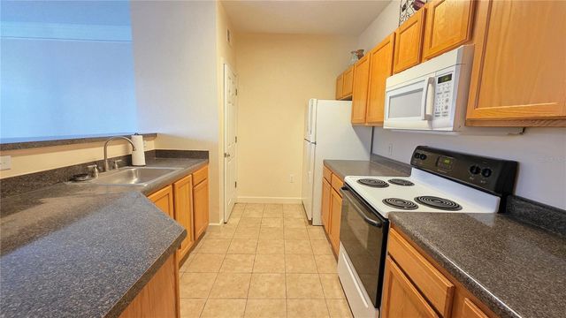 4802 51ST STREET W 1919, Bradenton, FL 34210
