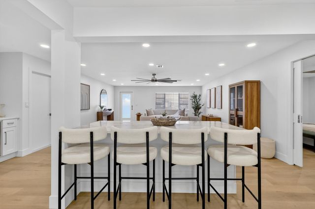 2206 SW 20th Way, Boynton Beach, FL 33426