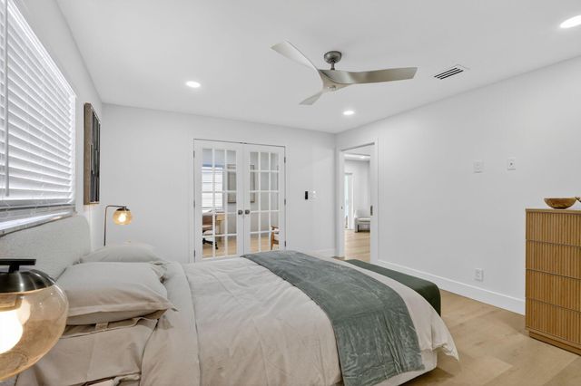 2206 SW 20th Way, Boynton Beach, FL 33426