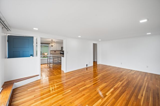 65 Sassamon Ave, Milton, MA 02186