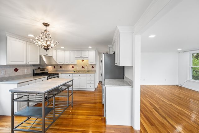 65 Sassamon Ave, Milton, MA 02186