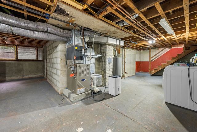 65 Sassamon Ave, Milton, MA 02186