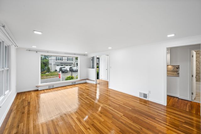 65 Sassamon Ave, Milton, MA 02186