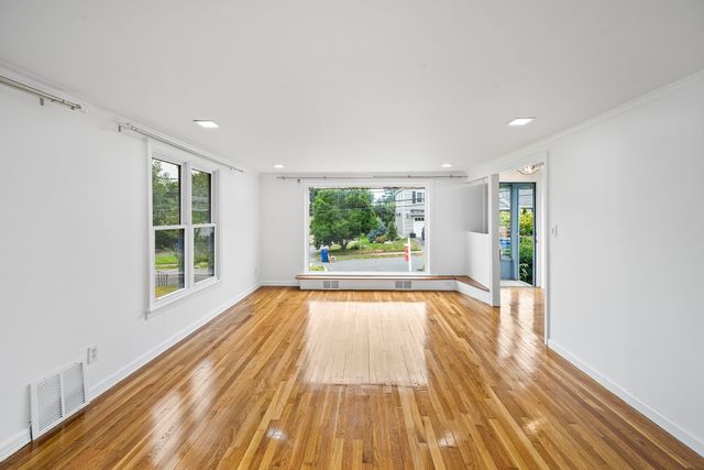 65 Sassamon Ave, Milton, MA 02186