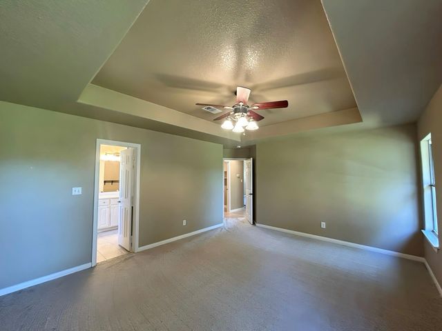 216 Sleepy Hollow Drive, Lake Jackson, TX 77566