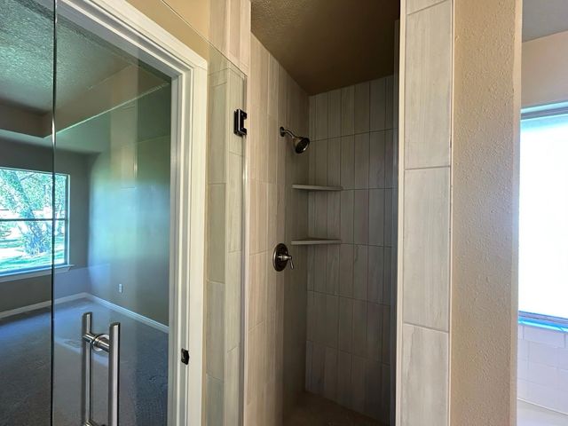 216 Sleepy Hollow Drive, Lake Jackson, TX 77566