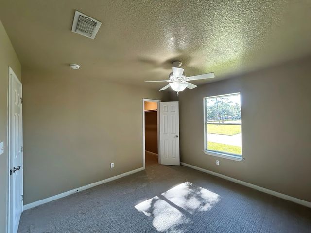 216 Sleepy Hollow Drive, Lake Jackson, TX 77566