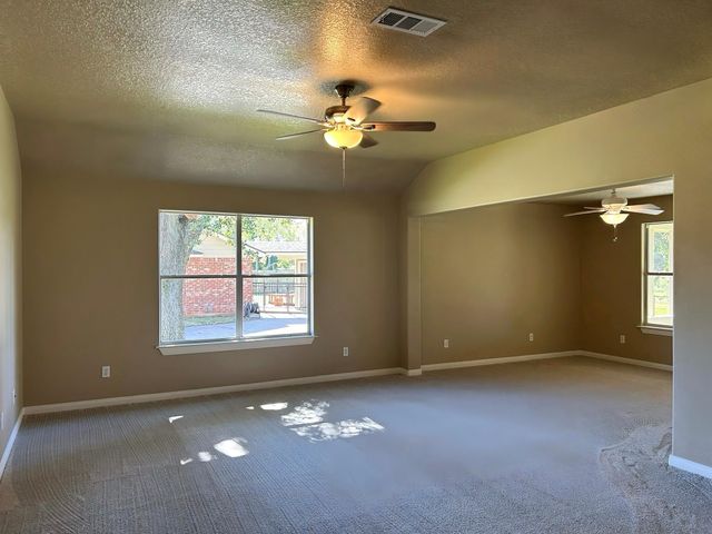 216 Sleepy Hollow Drive, Lake Jackson, TX 77566