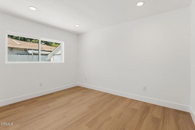 22016 Schoolcraft Street, Los Angeles, CA 91303