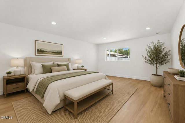 22016 Schoolcraft Street, Los Angeles, CA 91303