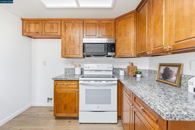 3167 Osuna Way, Sacramento, CA 95833