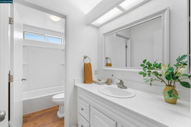 3167 Osuna Way, Sacramento, CA 95833