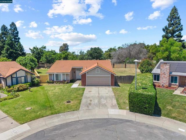 3167 Osuna Way, Sacramento, CA 95833