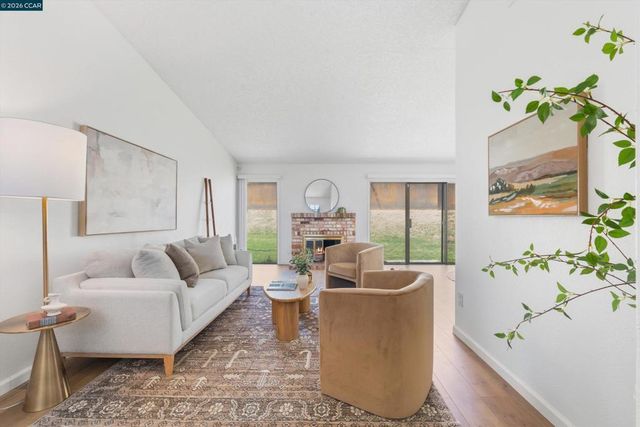 3167 Osuna Way, Sacramento, CA 95833