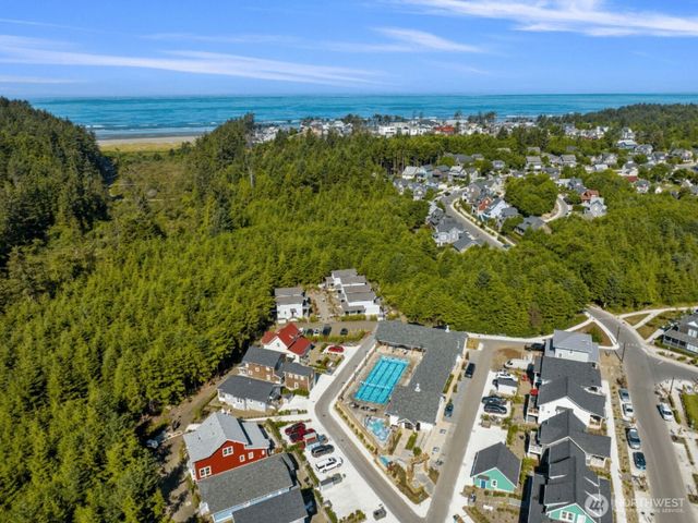 127 Pickler Bend, Pacific Beach, WA 98571