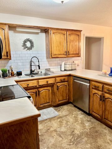 130 Willow Creek Drive, Dardanelle, AR 72834