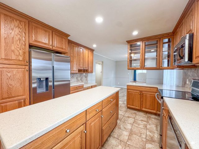 2424 Rogers Boulevard, Manhattan, KS 66502