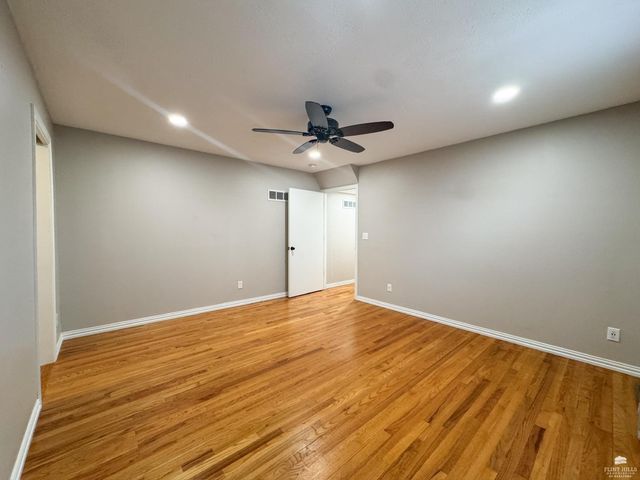 2424 Rogers Boulevard, Manhattan, KS 66502