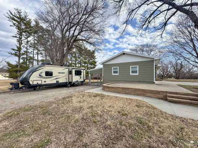 2424 Rogers Boulevard, Manhattan, KS 66502