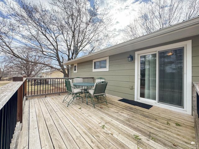 2424 Rogers Boulevard, Manhattan, KS 66502