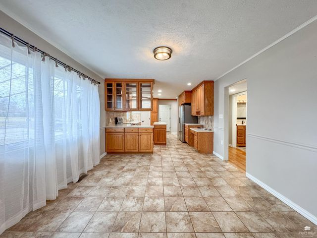 2424 Rogers Boulevard, Manhattan, KS 66502