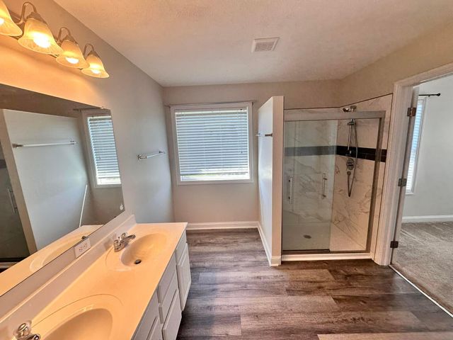 168 Winding Valley Drive, Delaware, OH 43015