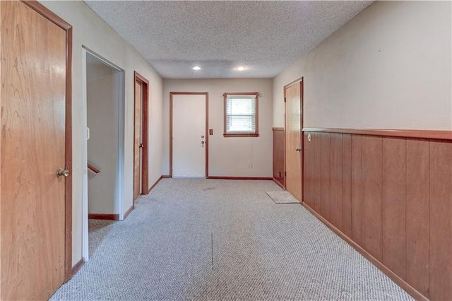 3606 NW 60th Terrace, Kansas City, MO 64151