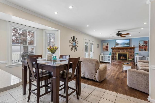 21 Cherbourg DR, Newport News, VA 23606