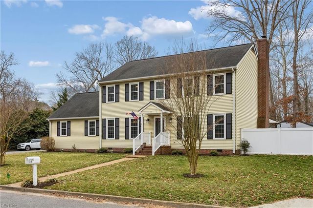 21 Cherbourg DR, Newport News, VA 23606