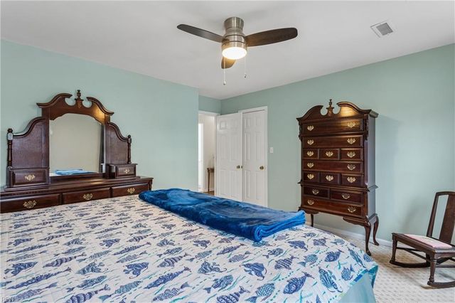 21 Cherbourg DR, Newport News, VA 23606