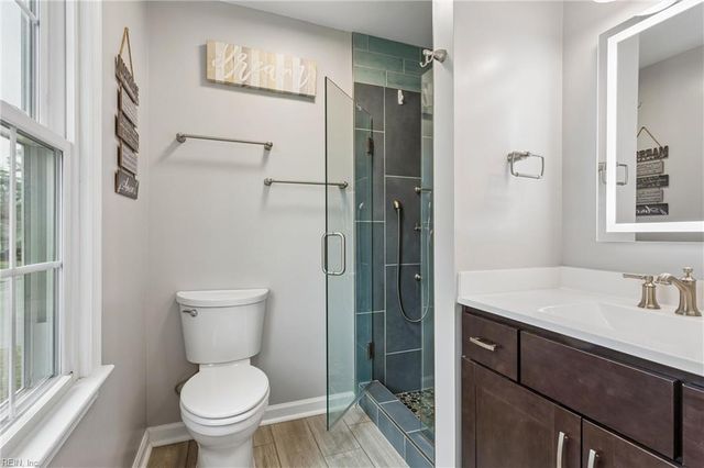 21 Cherbourg DR, Newport News, VA 23606