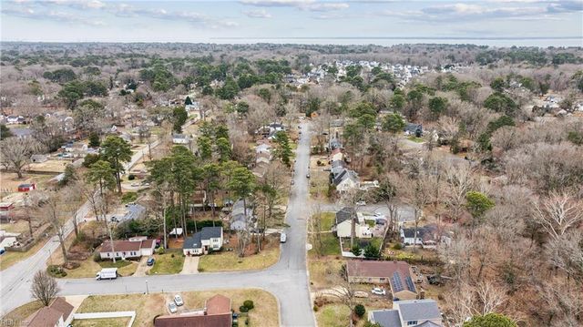 21 Cherbourg DR, Newport News, VA 23606