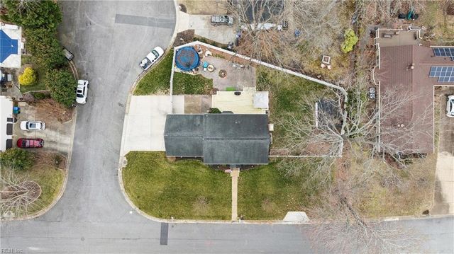 21 Cherbourg DR, Newport News, VA 23606