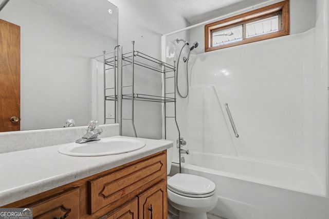 50 Old Lantern Drive, Stockbridge, GA 30281