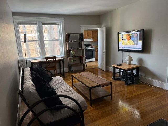 1699 Cambridge St 7, Cambridge, MA 02138