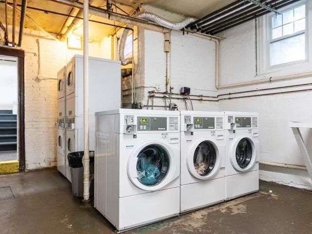 1699 Cambridge St 7, Cambridge, MA 02138