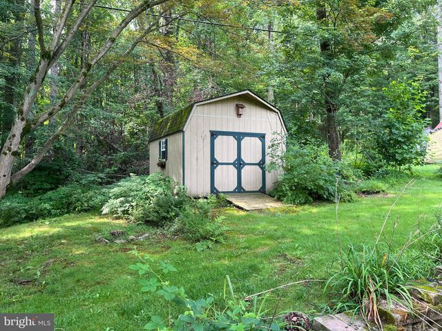 2962 HARMONYVILLE RD, Elverson, PA 19520