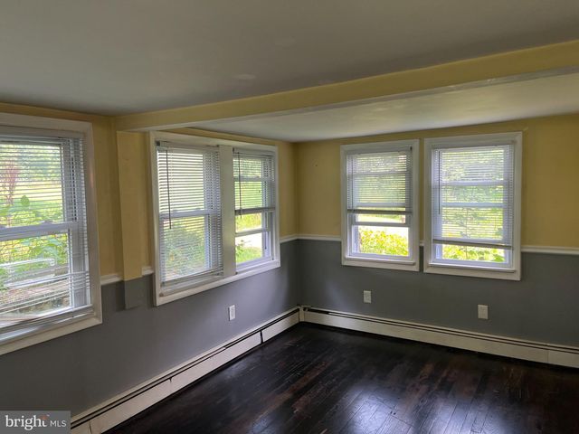 2962 HARMONYVILLE RD, Elverson, PA 19520