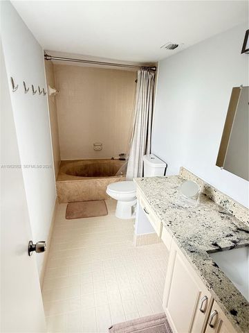 2206 S Cypress Bend Dr 508, Pompano Beach, FL 33069