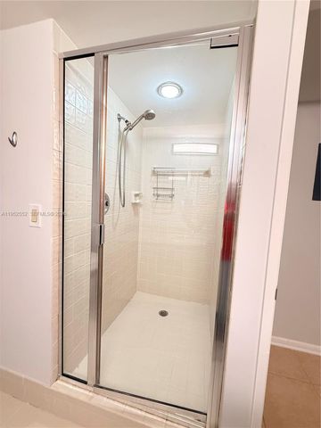 2206 S Cypress Bend Dr 508, Pompano Beach, FL 33069