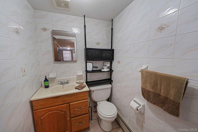 3 Huron Road, Shirley, NY 11967