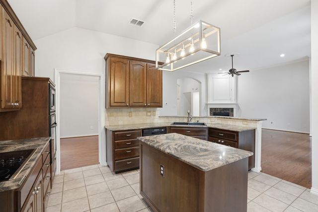 1921 Old York Drive, Keller, TX 76248