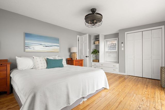 83 Edgewater Dr, Quincy, MA 02169