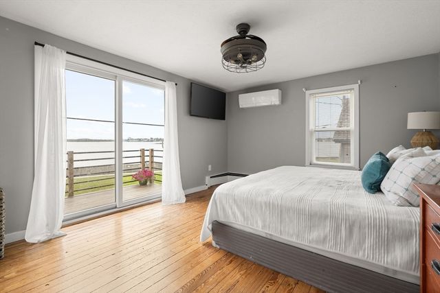 83 Edgewater Dr, Quincy, MA 02169
