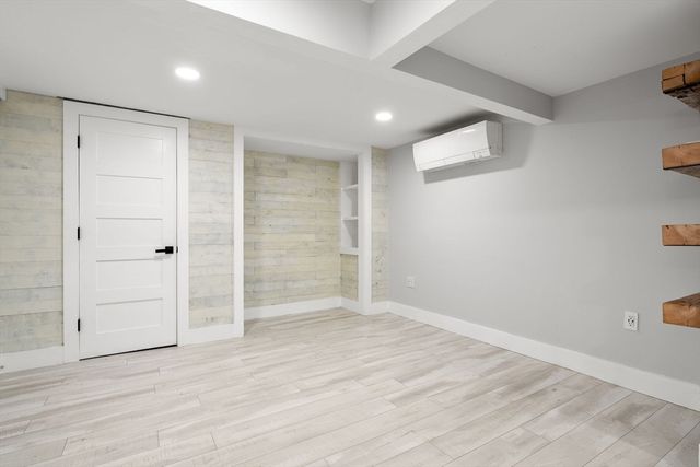 83 Edgewater Dr, Quincy, MA 02169