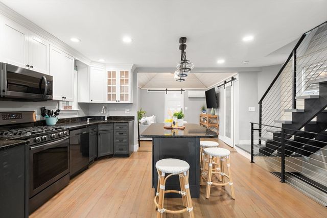 83 Edgewater Dr, Quincy, MA 02169