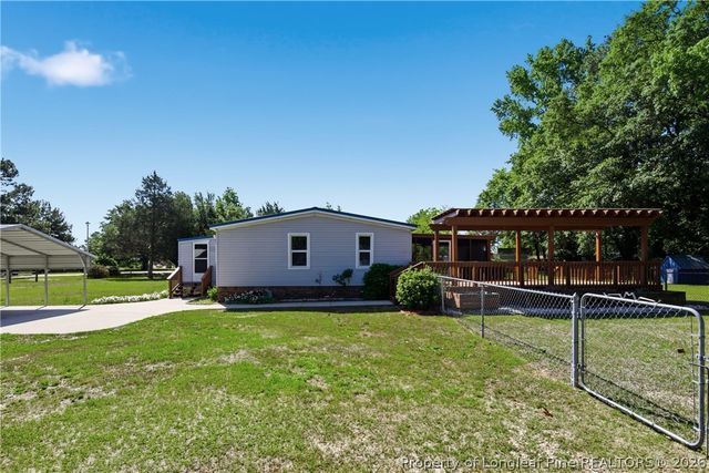 128 & 124 Skip A Rock Lane, Hope Mills, NC 28348
