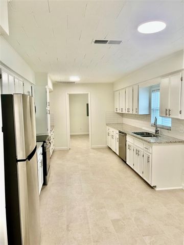 21510 Ruth Drive, New Caney, TX 77357